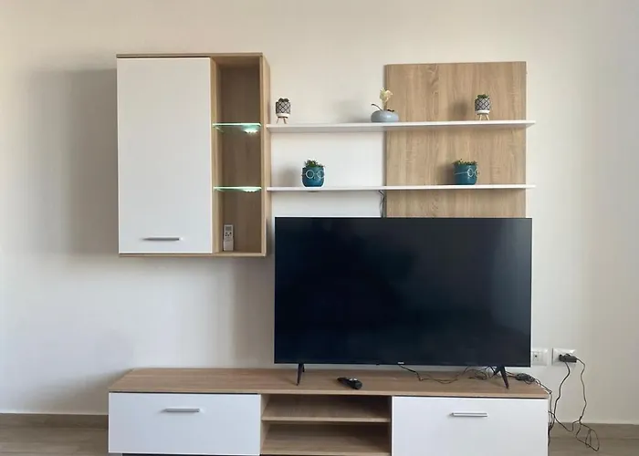 Port View In Apartment *