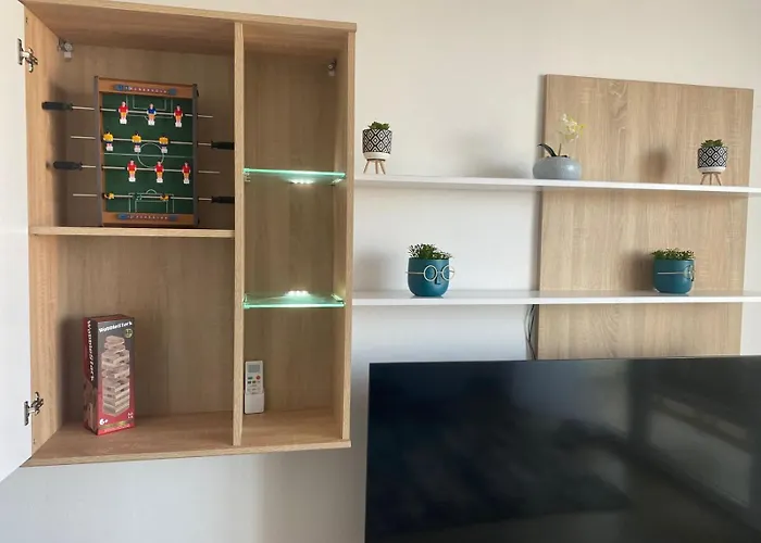 Port View In Apartment *